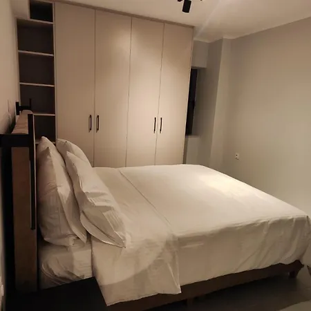 Pavliani Apartments *